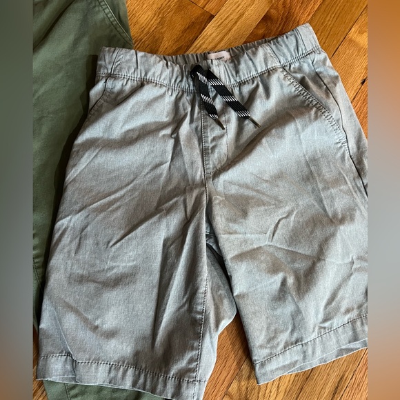 $18 Kids bundle size 10-12 (L) Nike, oldnavy and etc. - Picture 4 of 6